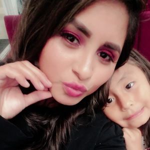 Meet your Posher, Lesly